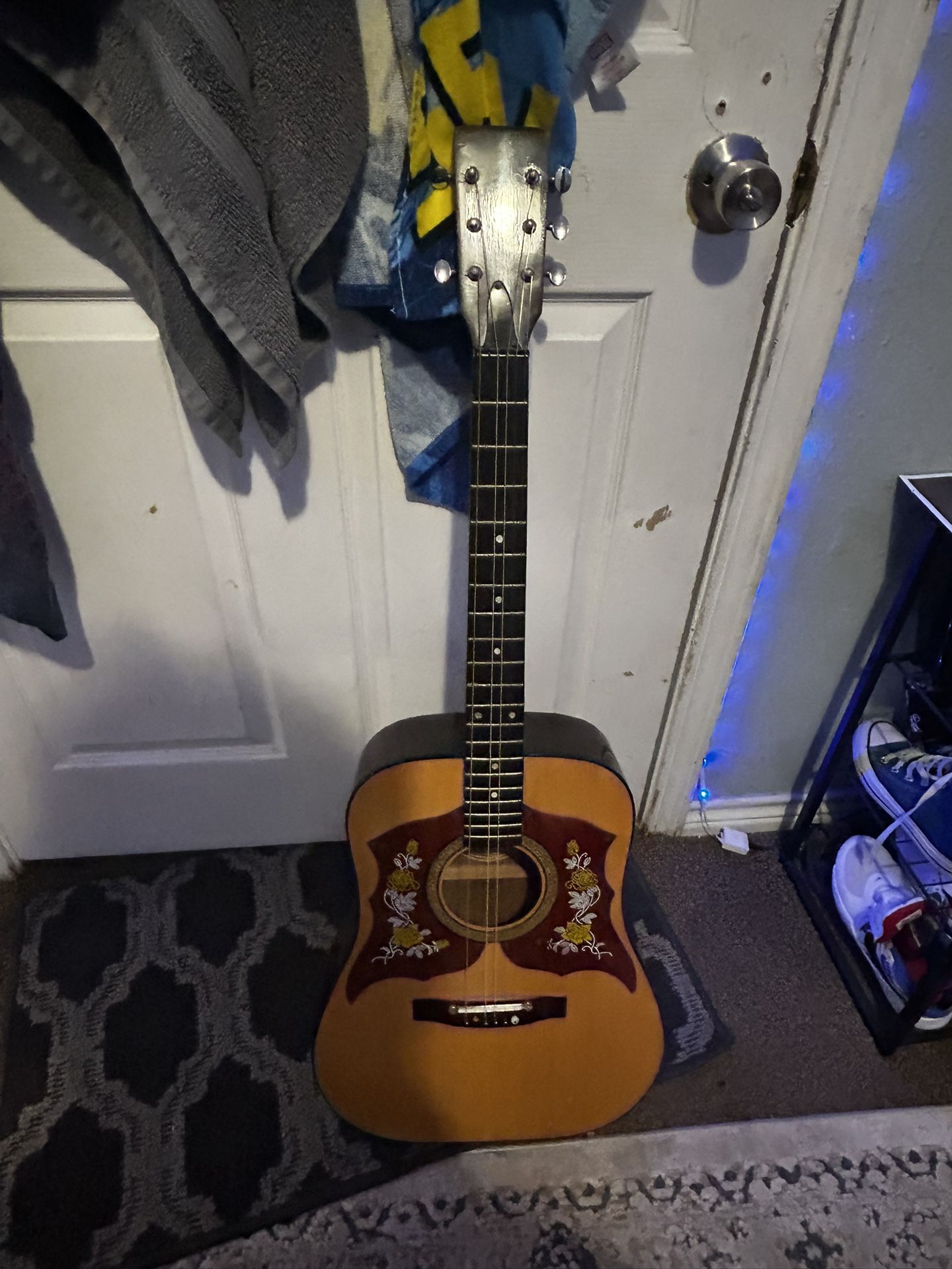 Acoustic guitar