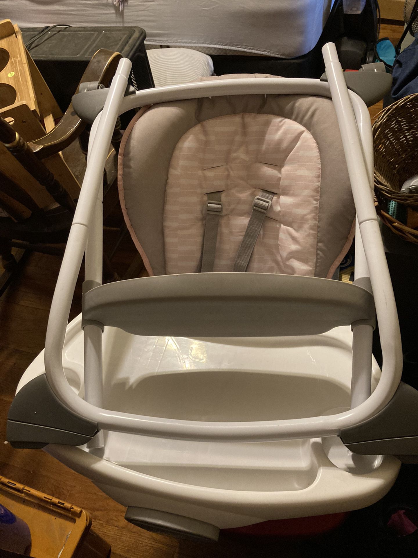4 In 1 High chair 