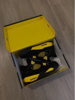 Jordan thunder 4s