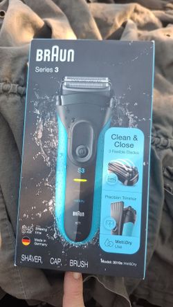 Braun Series 3 electric razor