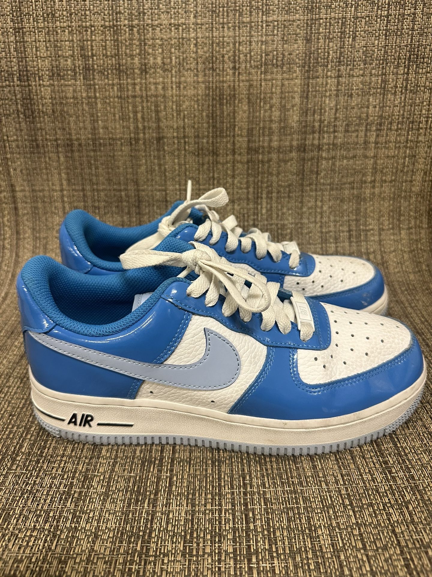 -Nike Air Force 1 low blue patent leather