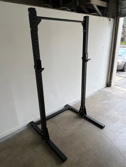 Squat Rack + Pull Up Bar + Dip Bar