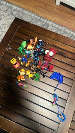 Mixed Lot of Small Toy Figures