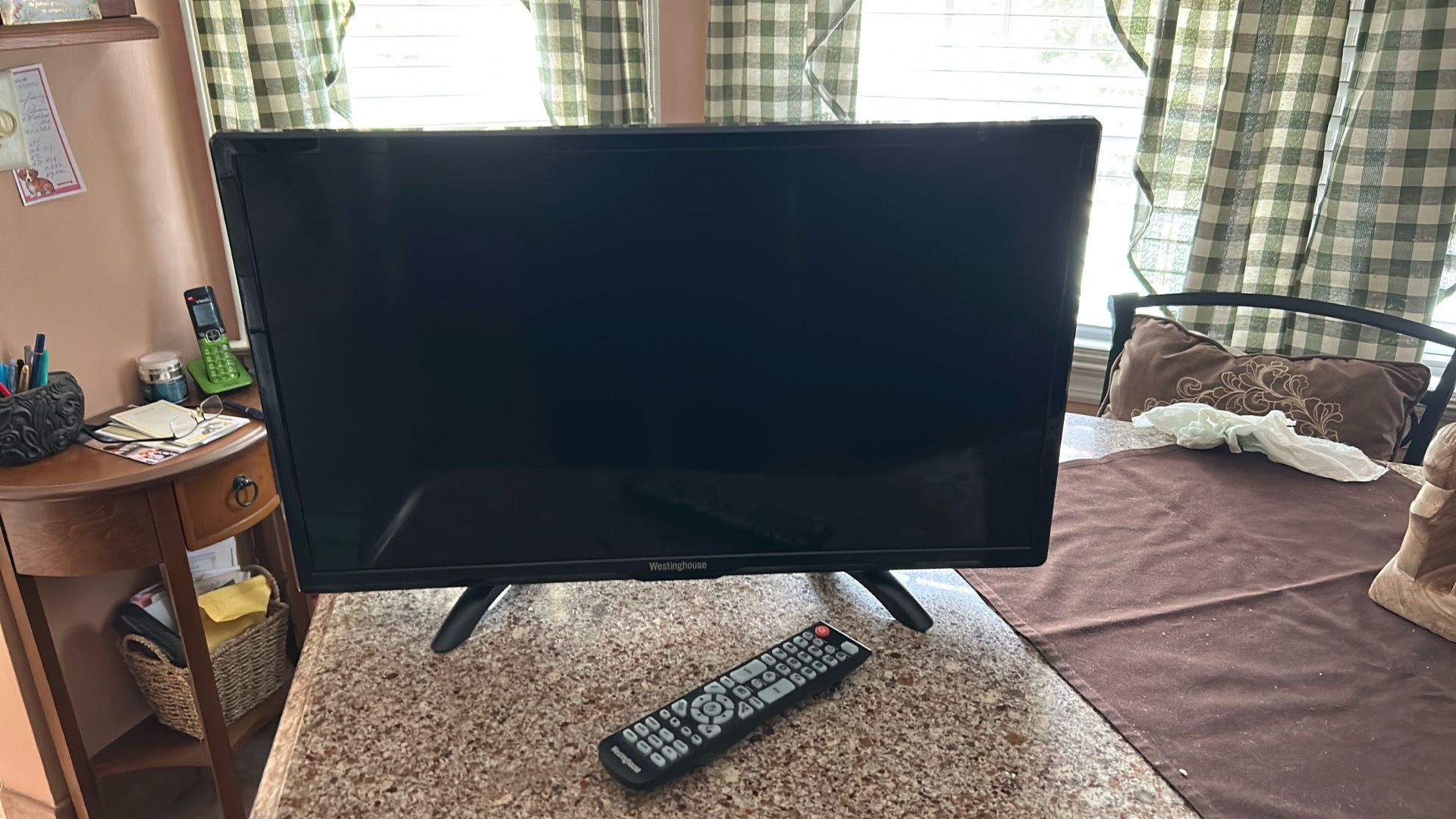 Westinghouse TV 21 1/2 x 13 Westinghouse TV 21 1/2 x 13