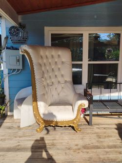 Thrown chair silla de trono $86