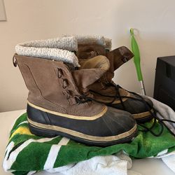 Snow/insulated Boots