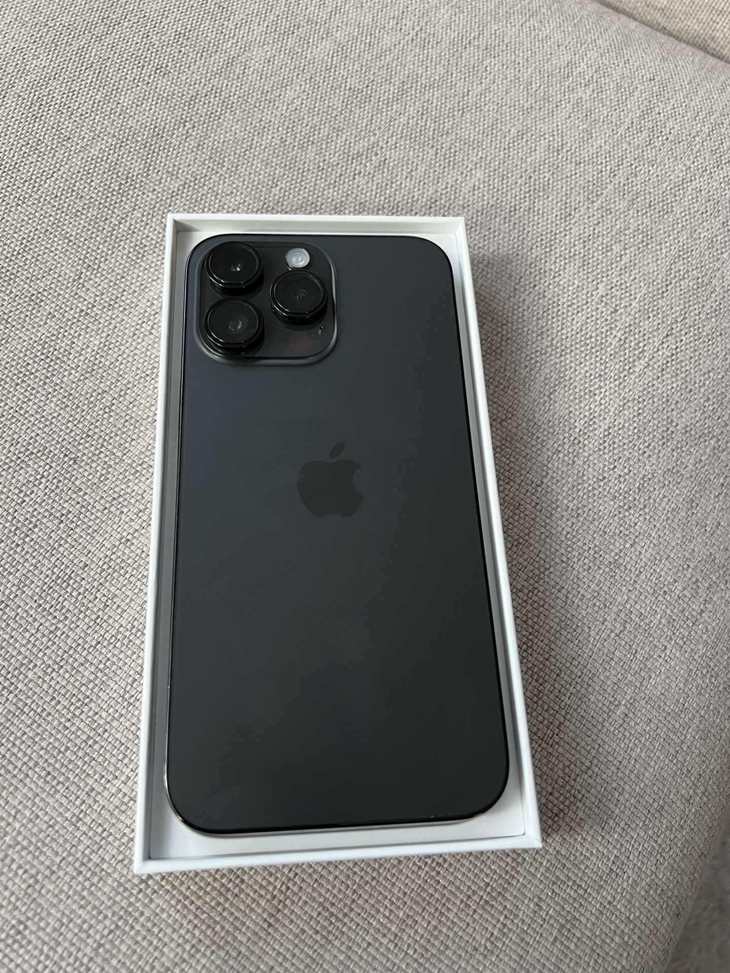 Like New iPhone 14 ProMax 256GB Unlocked