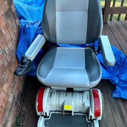 Hoveround MP5V Power wheelchair.