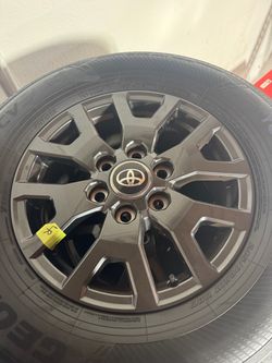 2026 TOYOTA 4Runner SR5 wheels w/tires