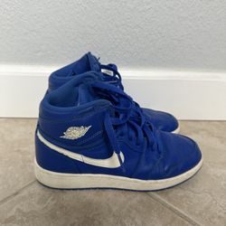 NIKE Air Jordan 1 High Shoes Size 5