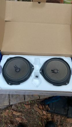 Set of “20 watt” auto speakers