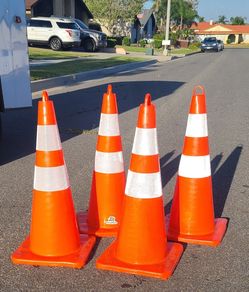 Construction Cones 28"