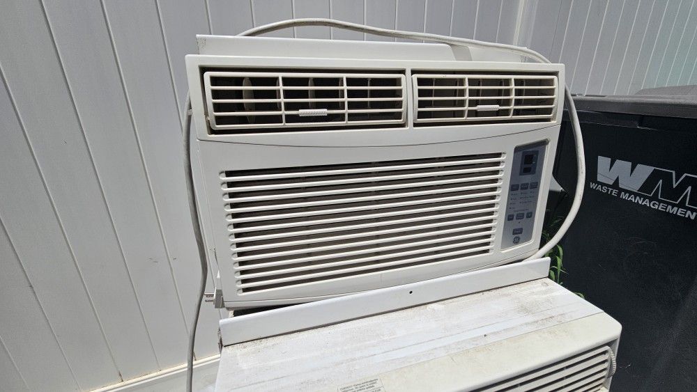 GE AC Air Conditioner 6150 BTU Window