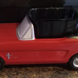 Ford Mustang Vase.