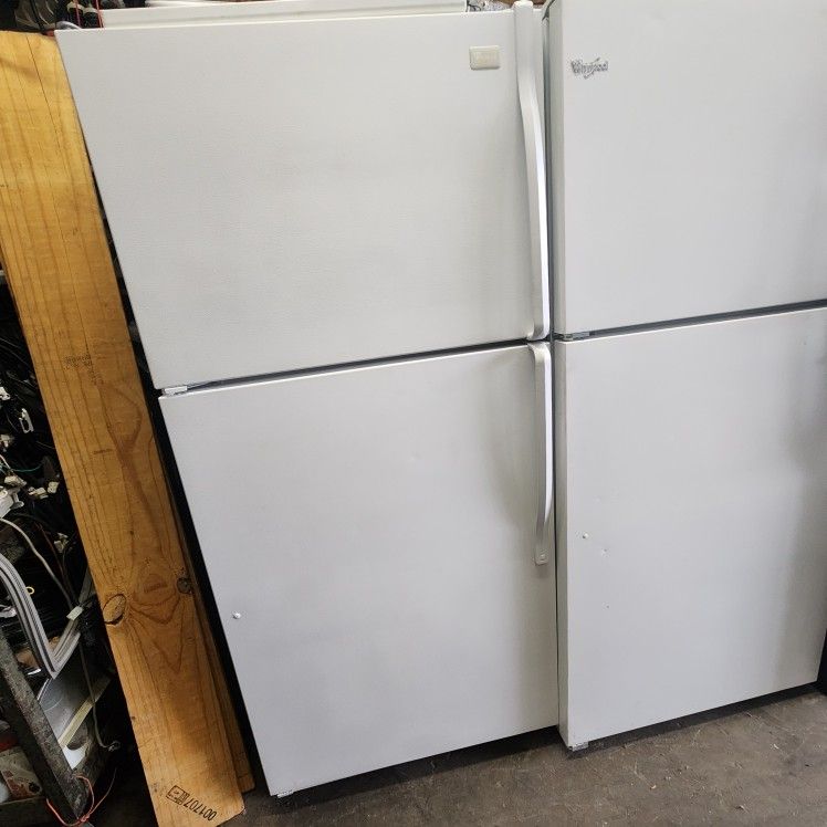 WHIRLPOOL 18CUFT FRIDGE