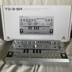 Behringer TD3 Analog Bass Synthesizer