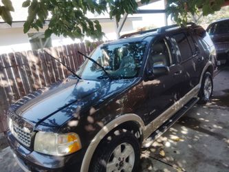 2005 Ford Explorer