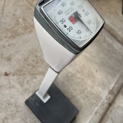 Vintage Retro Health O Meter Weight Scale Accurate