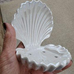 New Bath And Body Seashell.soap Holder