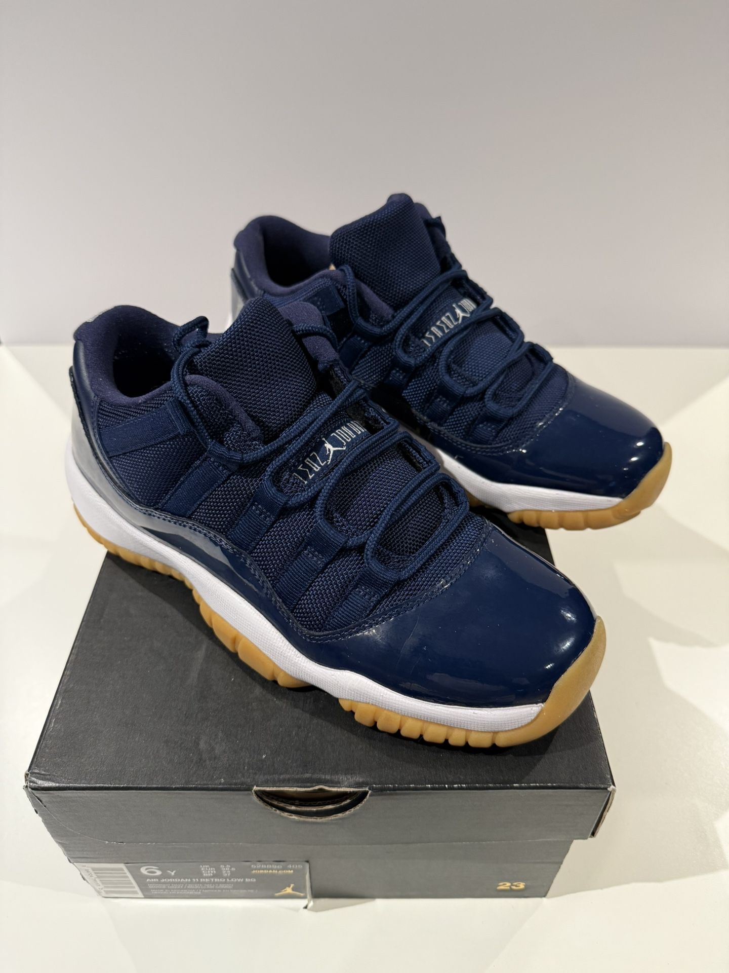 Size 6 (GS) - Jordan 11 Retro Low Navy Gum