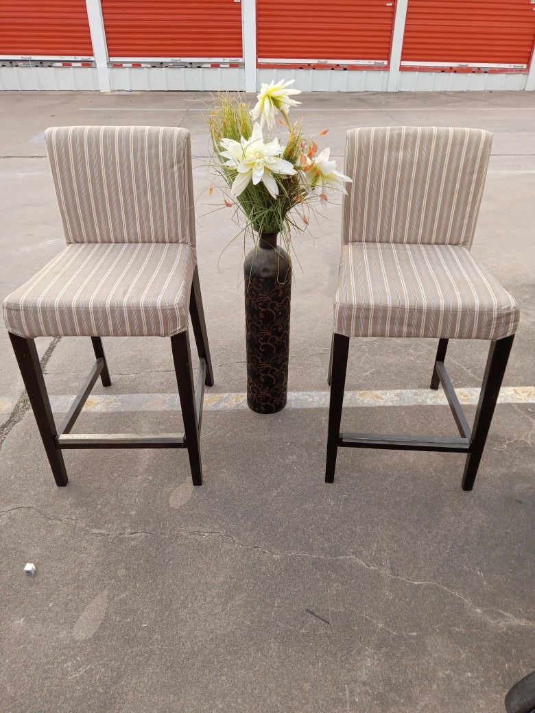 Stools $45 dlls. Both. 