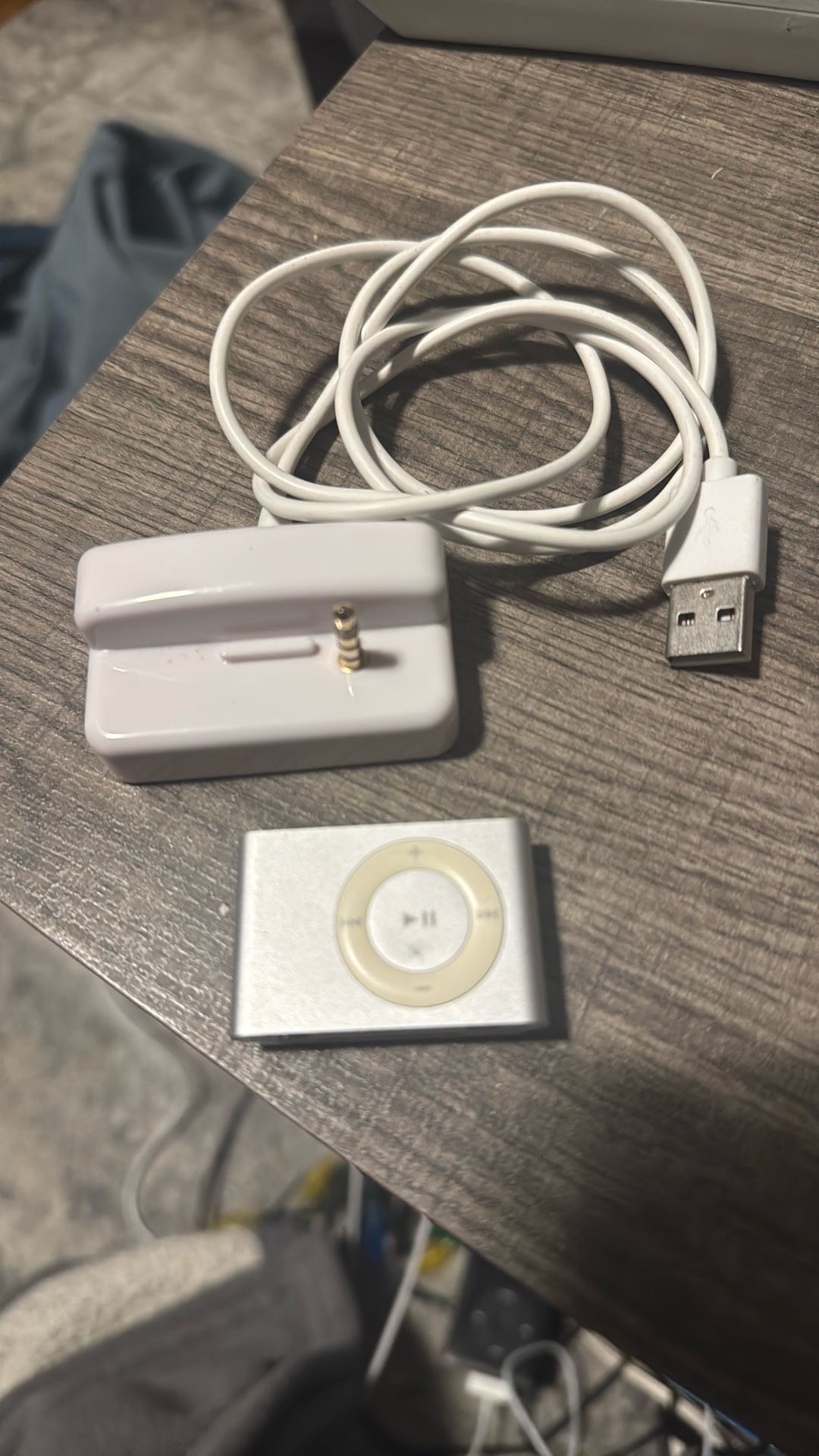 Apple iPod Shuffle 2nd Generation 