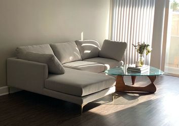Noguchi Glass Coffee Table In Walnut