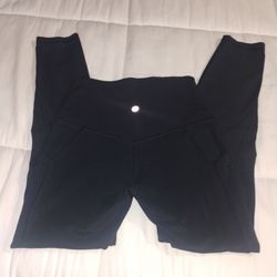Lululemon Black High-Waist Leggings size 4