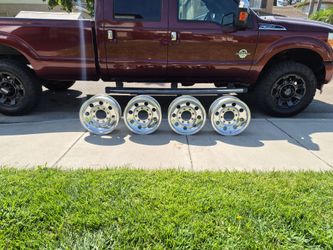 Polished aluminum Ford rims