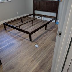 Wood Bedframe - Queen