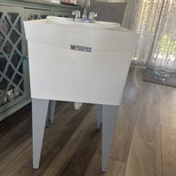 Utilatub Utility Sink - Brand New, Never Used