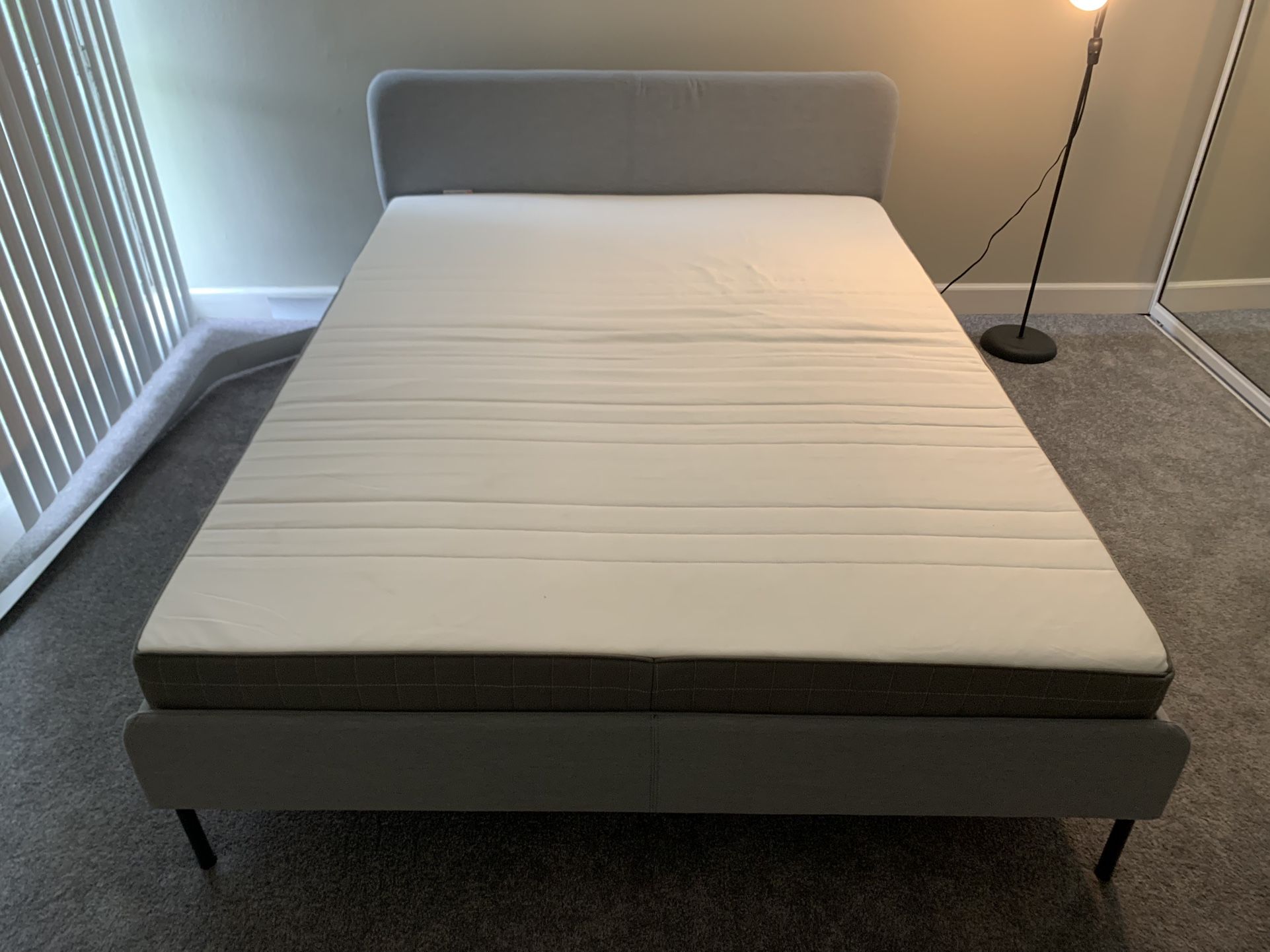 IKEA MORGEDAL Queen Size Mattress for Sale in Westminster, CA