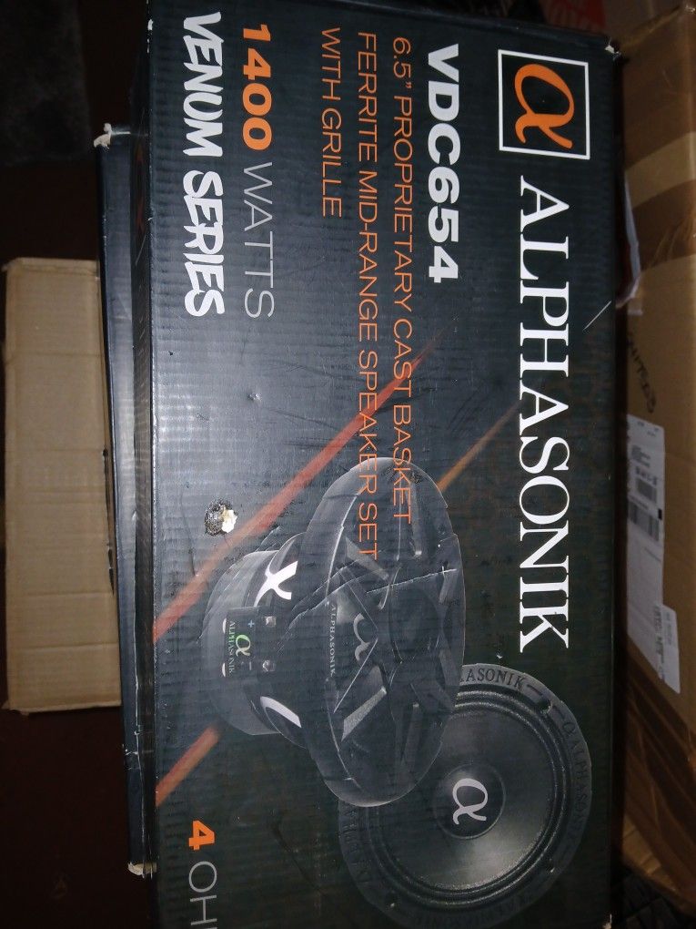 Alphasonik 1400w 6.5 Loud Mids Brand New $120firm Price Pickup Only Serious Buyers Please Yes It Is Avaliable