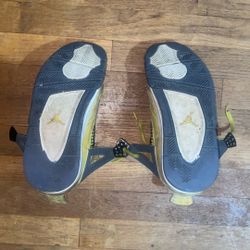 Air Jordan Retro 4 Lightining 2021