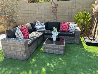 Patio furniture set outdoor new in the box