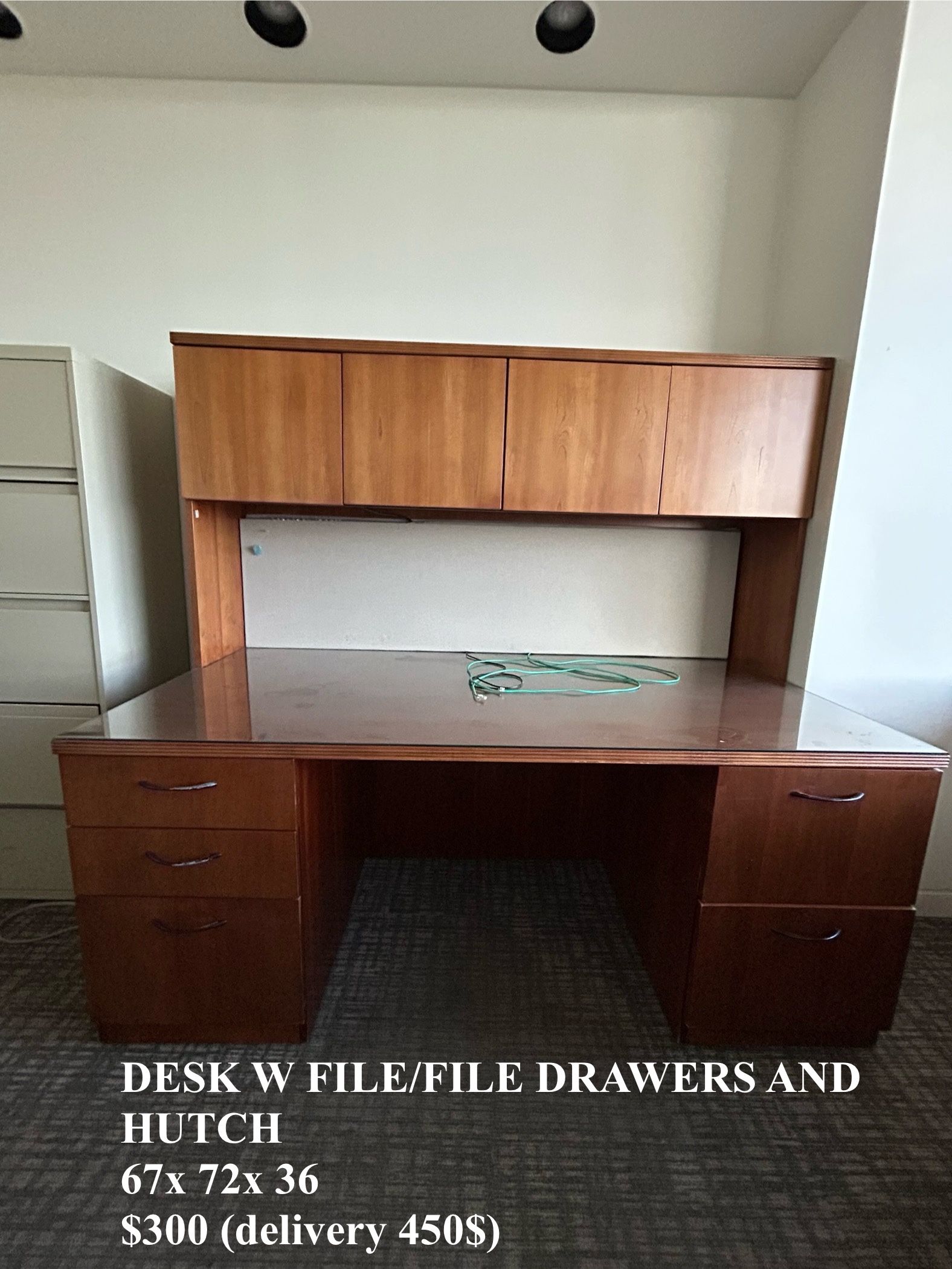 Desk W/ Hutch