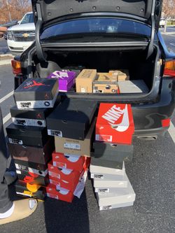 Buying Jordans Dunks Yeezys Ds Or Vnds . $$$