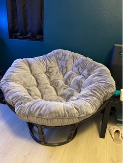 Papasan Chair with Greyish purple Cushion