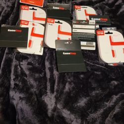 11 Gamestop Gift cards($640.00)