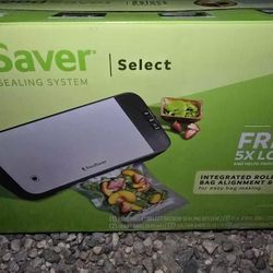 FoodSaver Select Vacuum Sealer with Dry/Moist Modes - Starter kit
