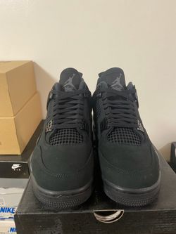 JORDAN 4 BLACK CAT SIZE 9M tried on