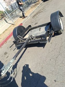 Car Tow Dolly with Chains and Fenders