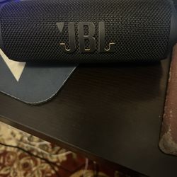 JBL FLIP 7 % BACCARAT 540