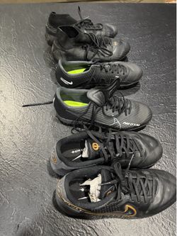 Soccer cleats