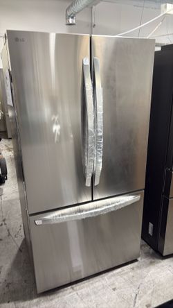 LG French door refrigerator in stainless steel