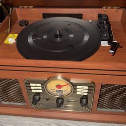 Record player /cd player Bluetooth and radio