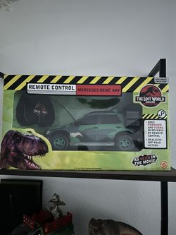 Jurassic Park Mercedes Toy