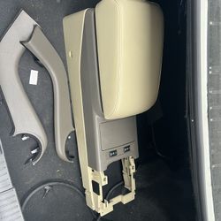G35 Center Console W/arm Rest 