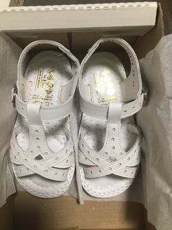 VENDO HUARACHE SIZE 7.0 DE NIÑA