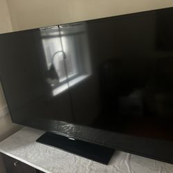 Samsung 55” LED TV (Model UN55EH6000F) – Excellent Condition
